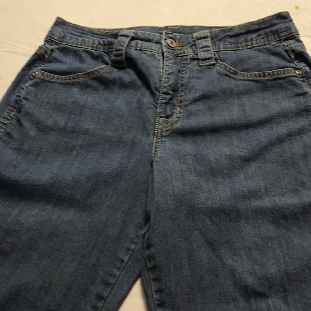Basic Editions~~Cuffed Capris~🔷 - Picture 3 of 9